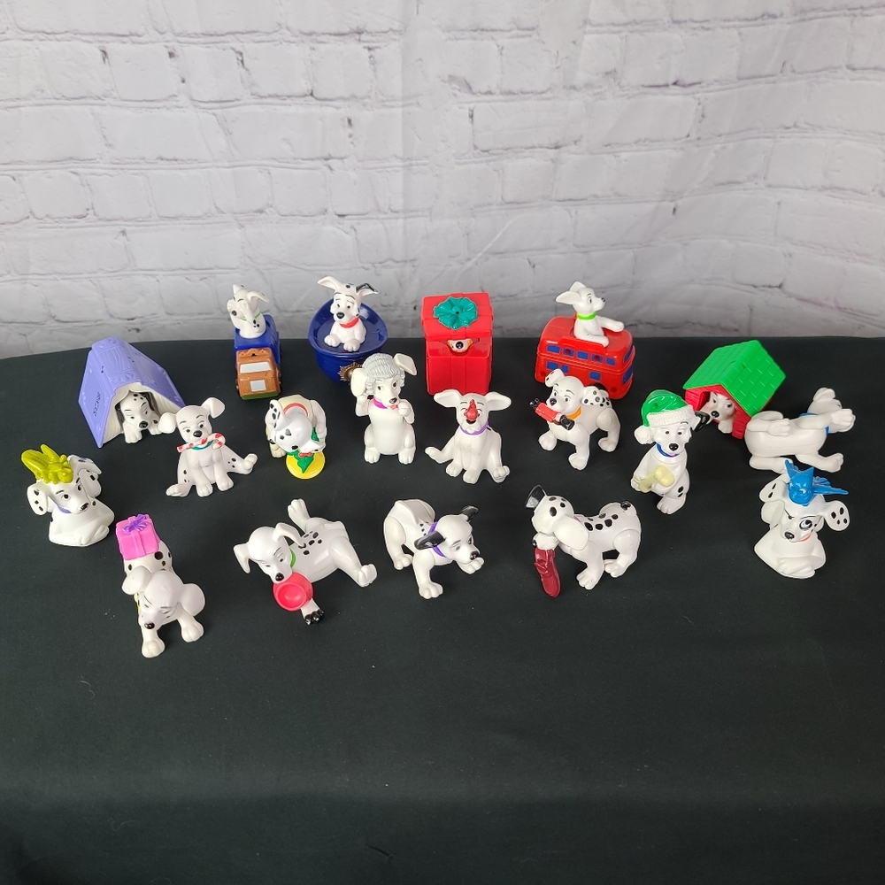 101 Dalmatians toys. 19 pieces. Vintage